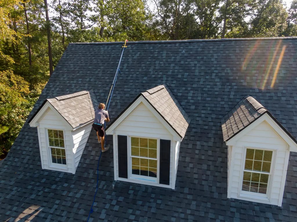 roofer climbing